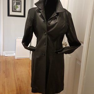 BOVINES BLACK LEATHER LADIES COAT SIZE LARGE (L)